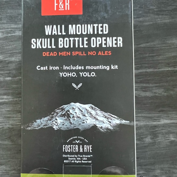 NIB Wall-Mounted Skull Bottle Opener! Cast Iron - Picture 2 of 3